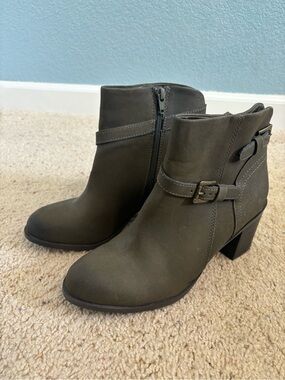 Green Ankle Boots with Buckles